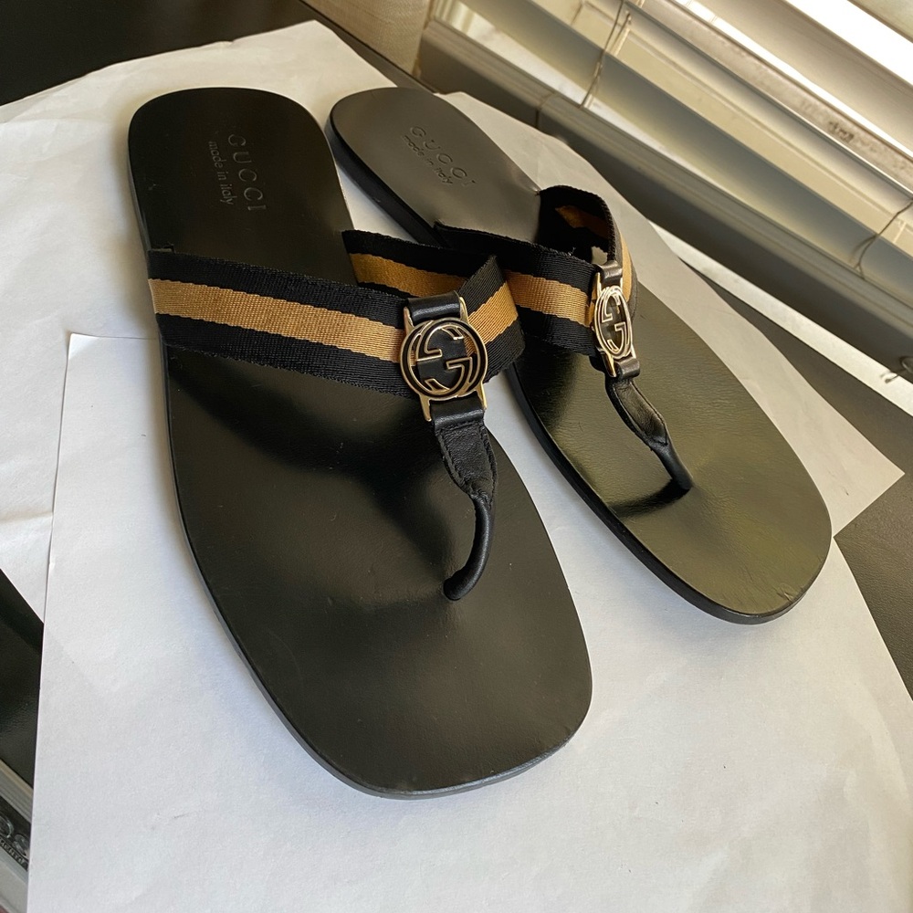 Gucci Sandals thong leather stripe black gold Strap 11” brown sandals flip flops